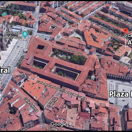Cano Badillo - Plaza Mayor By Leonapartamentos * Leon