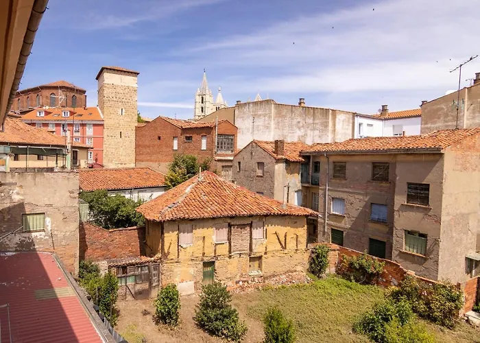 Cano Badillo - Plaza Mayor - Leonapartamentos شقة ليون